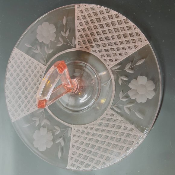 McKee Vintage Pink Center Handle Tidbit Server #151 Diamond Lattice Floral Etch - Picture 8 of 10